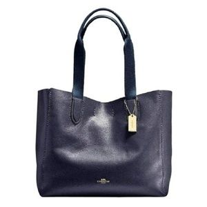 Coach: LARGE DERBY TOTE IN PEBBLE LEATHER